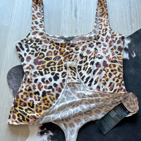 Guess cheetah bodysuit - Picture 4 of 5